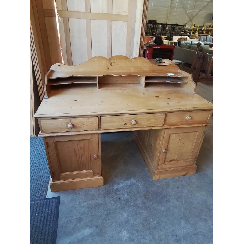 BUREAU RECTANGULAIRE A GRADIN PIN 3 TIROIRS 2 PORTES 