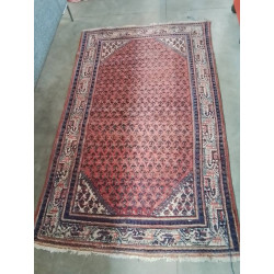 TAPIS LAINE FAIT MAIN ROUGE...