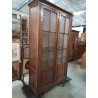BIBLIOTHÈQUE VITRÉE BOIS MOULURÉ 2 PORTES 
