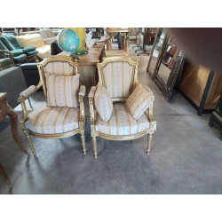 PAIRE DE FAUTEUILS STYLE...